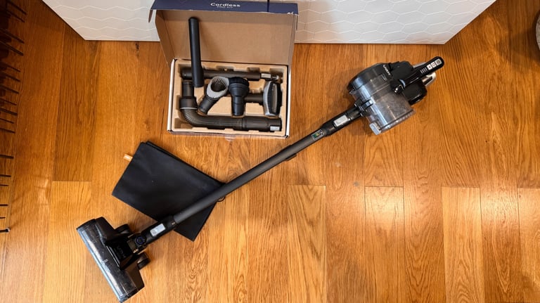 image for VAX Blade 2 Max with full accessory kit (USED) 