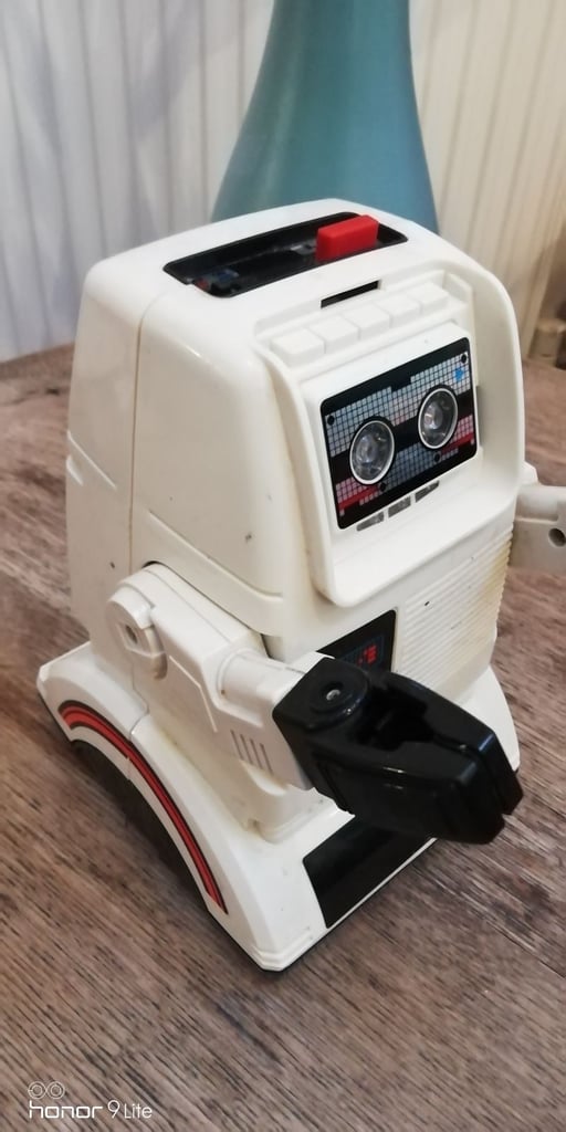 Vintage Tomy Chatbot Robot 80s 