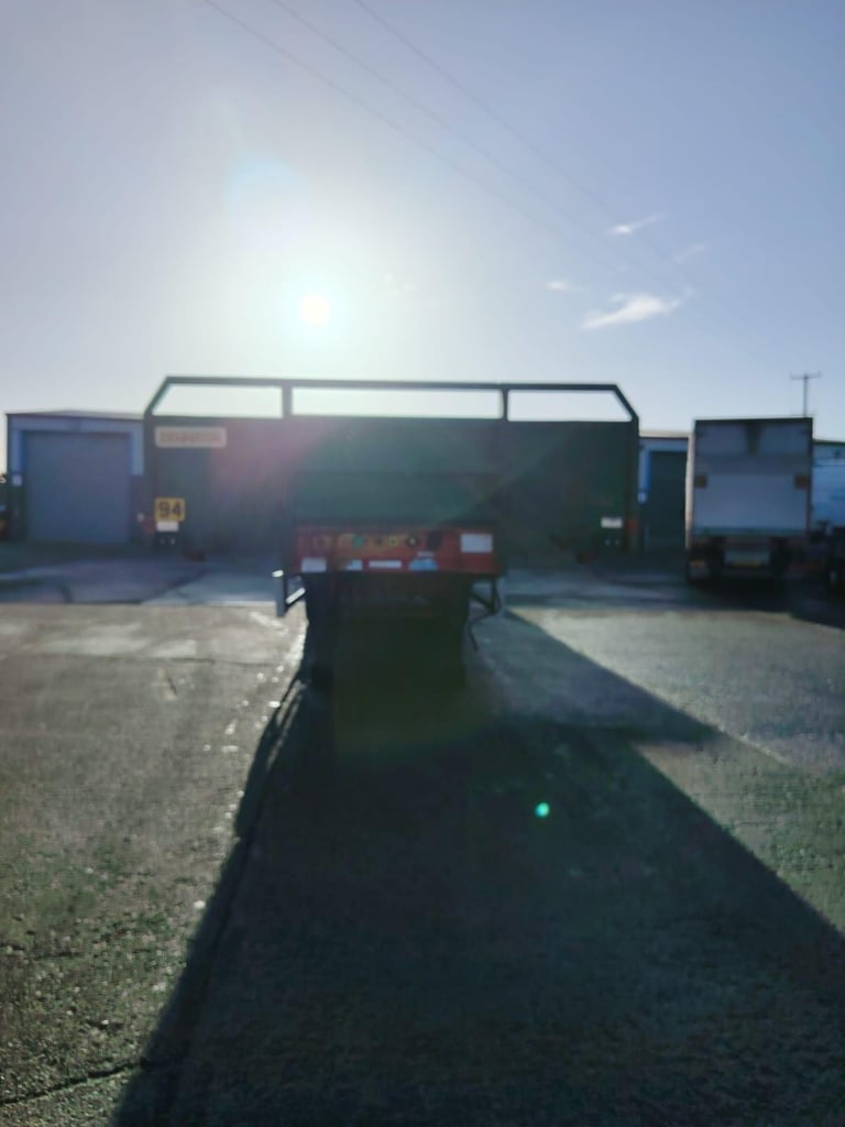 Flat trailer Dennison drum brakes Extendable Other