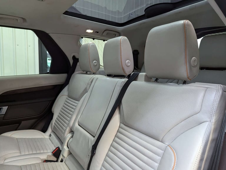 2017 Land Rover Discovery 2.0 Discovery HSE SD4 Auto 4WD 5dr SUV Diesel Automatic