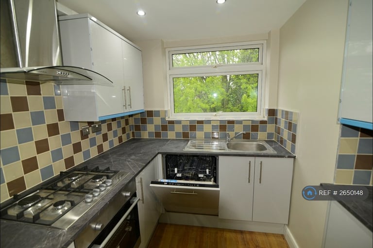 2 bedroom flat in Duffield Close, Harrow On The Hill, HA1 (2 bed) (#2650148)