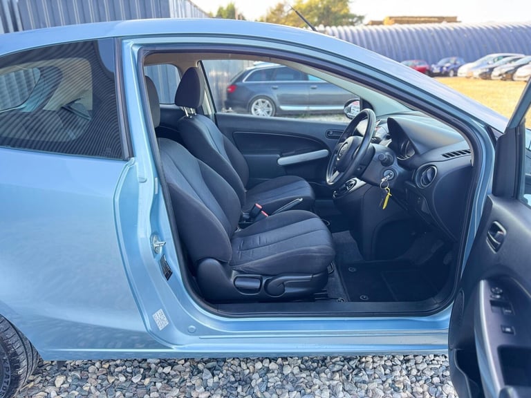 2011 Mazda Mazda2 1.3 TS Euro 5 3dr HATCHBACK Petrol Manual