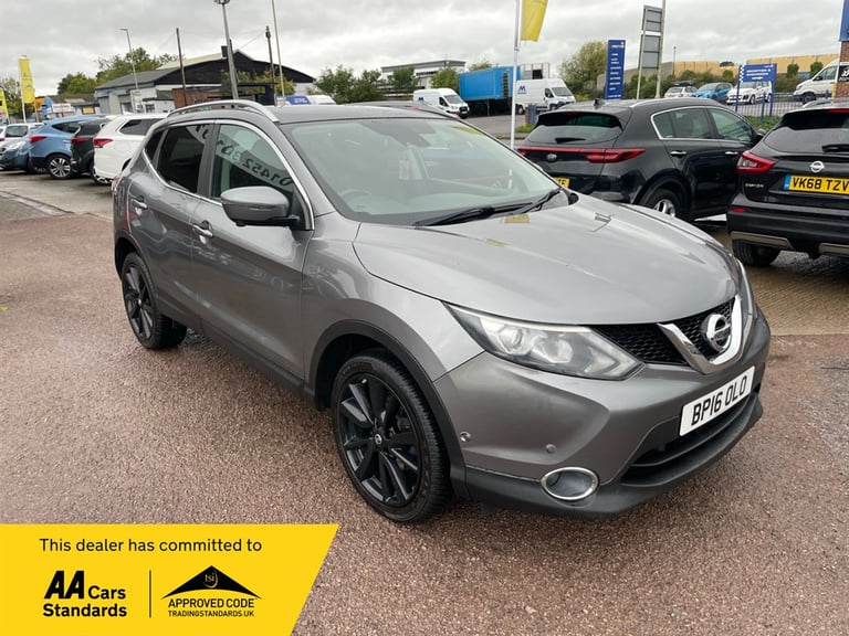 2016 Nissan Qashqai 1.6 dCi Tekna [Non-Panoramic] 5dr 4WD HATCHBACK DIESEL Manual