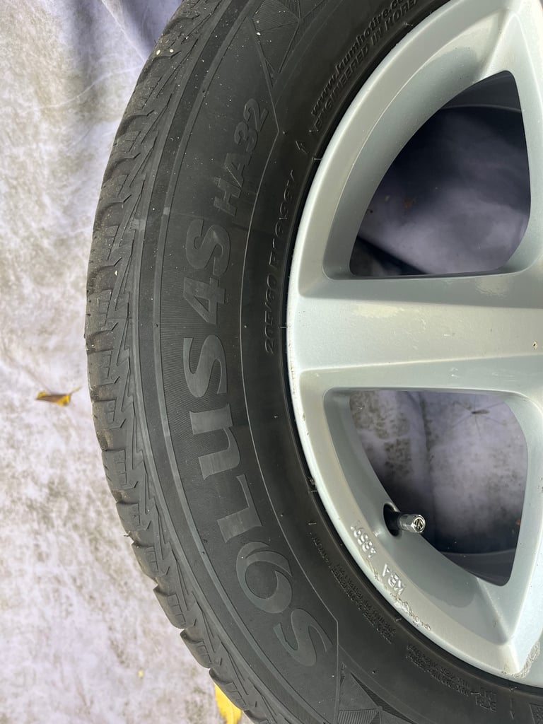 vw caddy 16in alloy  with all season tyres 