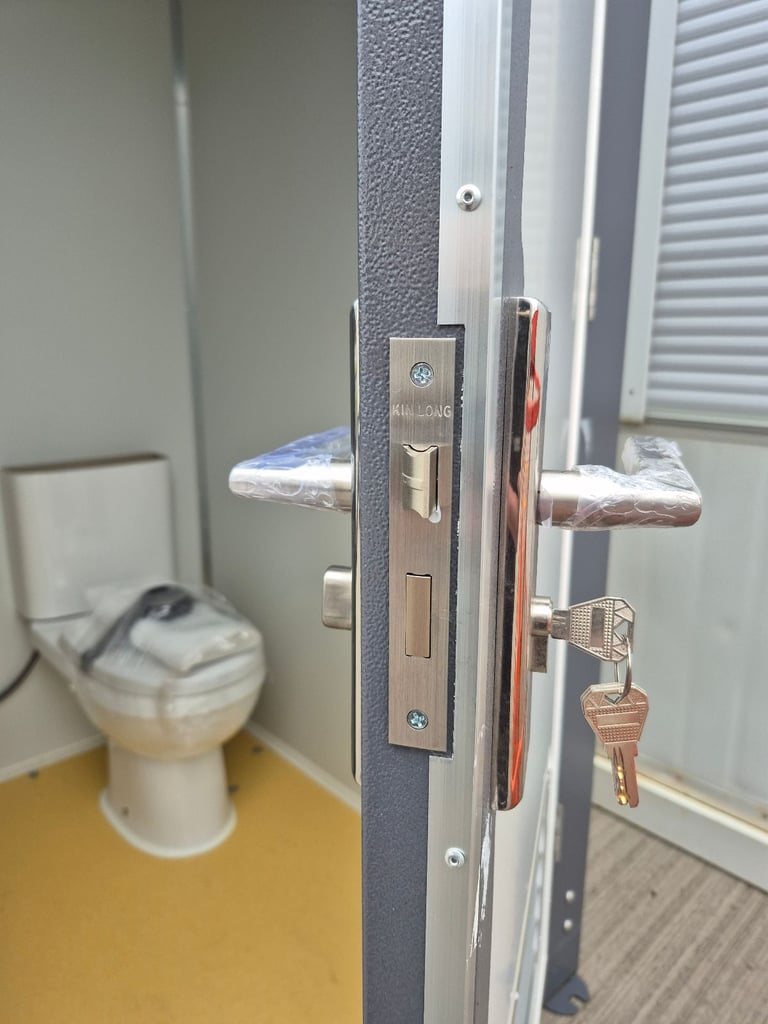 Portable site toilet