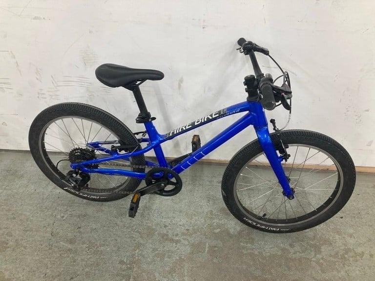JETT Electric Blue Childrens Bike.