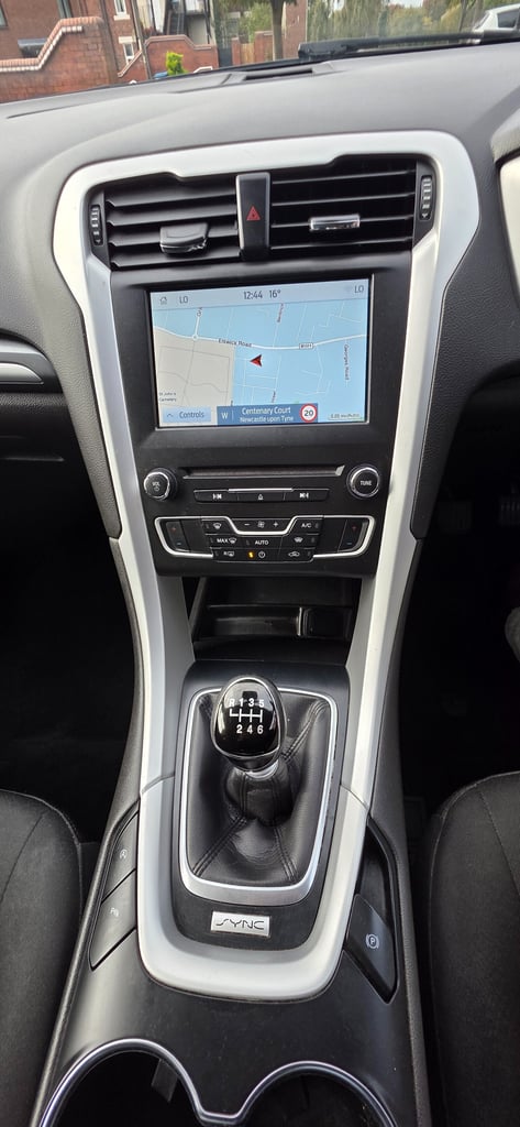 2018 Ford Mondeo 2.0 TDCi ECOnetic Zetec Edition 5dr HATCHBACK Diesel Manual