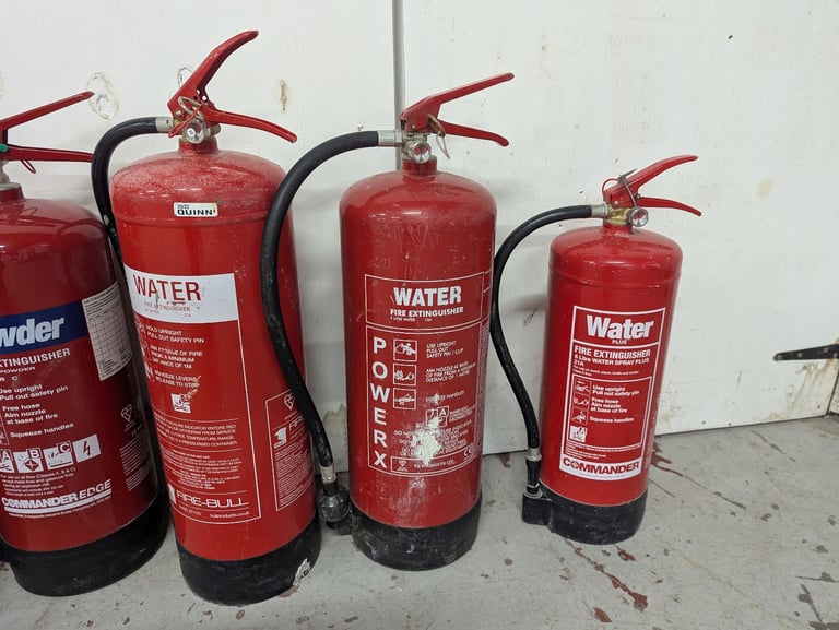 Water and powder Fire extinguisher 