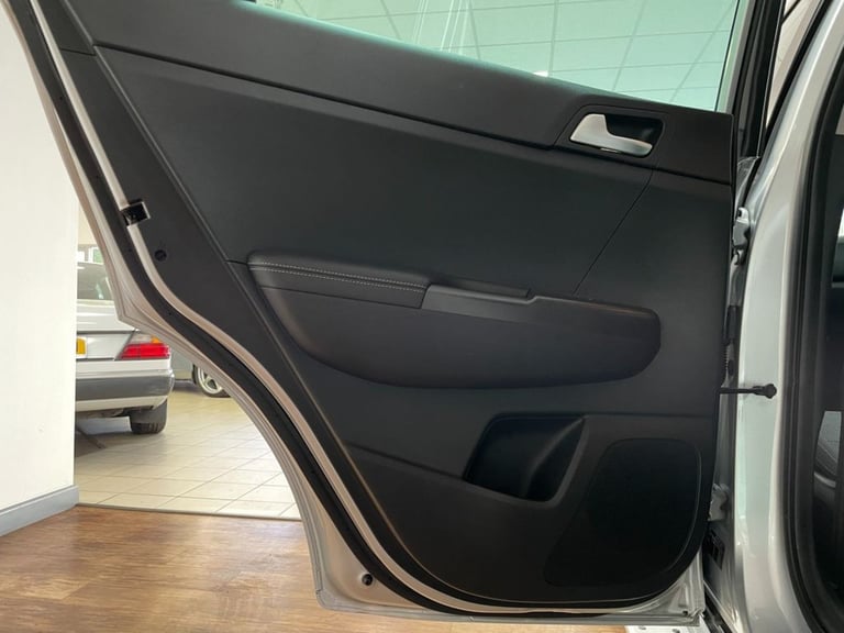 2017 Kia Sportage 1.6 GDi 2 SUV 5dr Petrol Manual Euro 6 (s/s) (130 bhp) ESTATE Petrol Manual