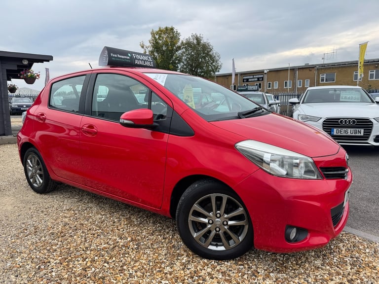 image for 2014 Toyota Yaris 1.33 VVT-i Icon+ 5dr HATCHBACK Petrol Manual