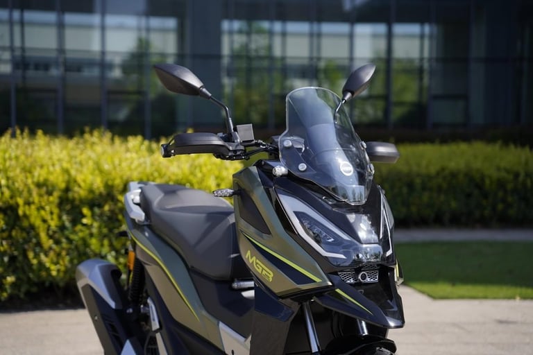 NEW MGB AMAX 125cc Automatic Scooter Learner Legal City Commuter Excellent MP...