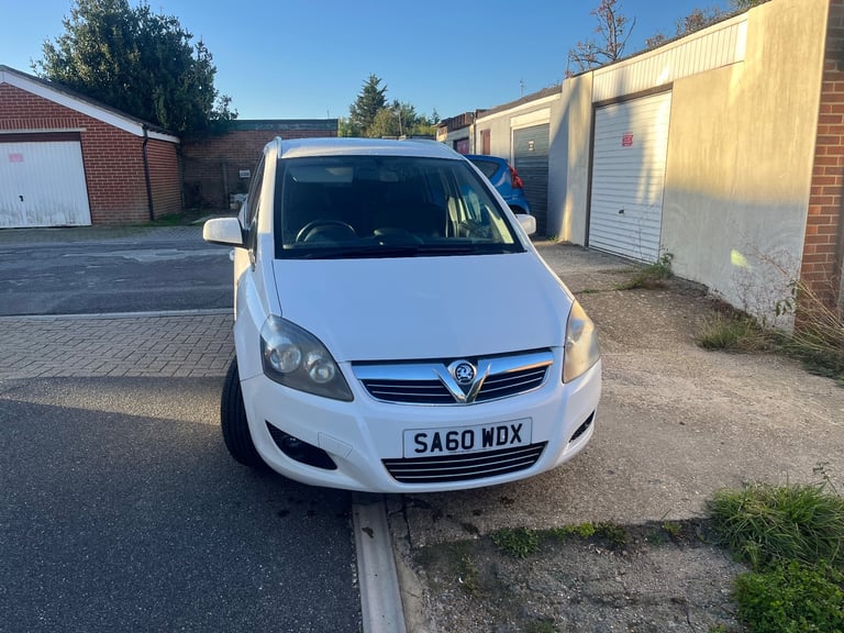 VAUXHALL ZAFIRA 7 SEATS NEW MOT CHEAP TAX 