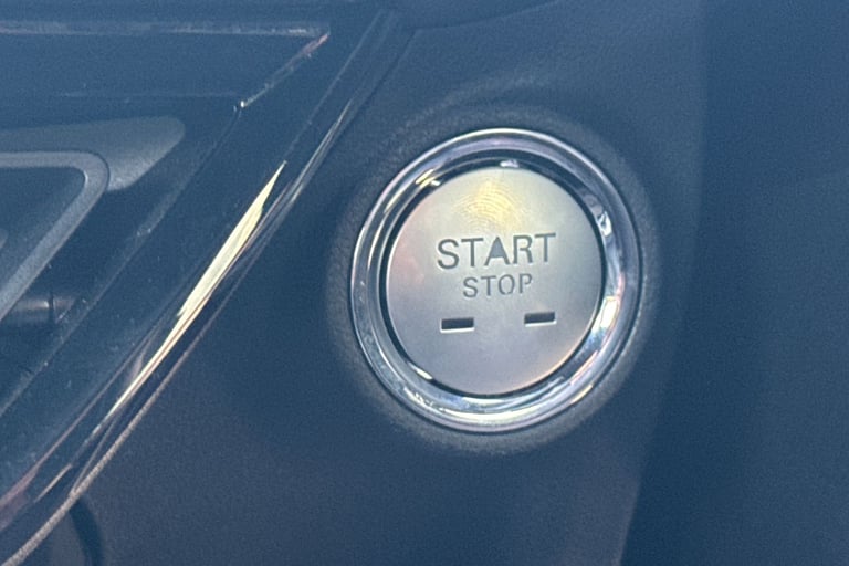 2025 MG MG3 105243 Hatchback Hybrid Automatic