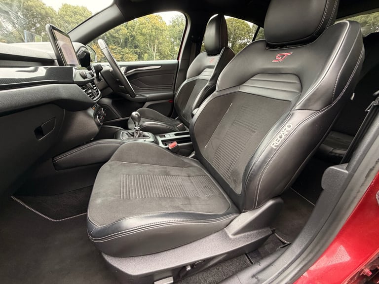 2020 [70] FORD FOCUS ST 2.0 ECOBLUE [190] ST RUBY RED DIESEL EVERY EXTRA EURO 6