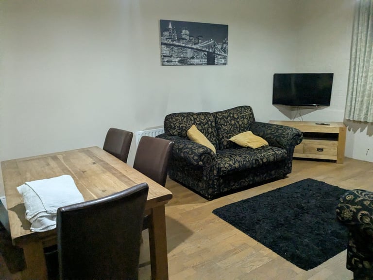 large 2 bedroom apartment 