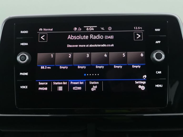 2022 Volkswagen T-Roc 1.5 TSI R-Line 5dr DSG HATCHBACK PETROL Automatic