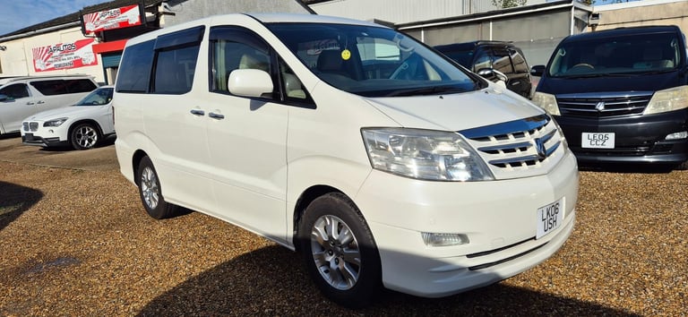 Toyota Alphard 1/2 Berth Campervan with Fridge