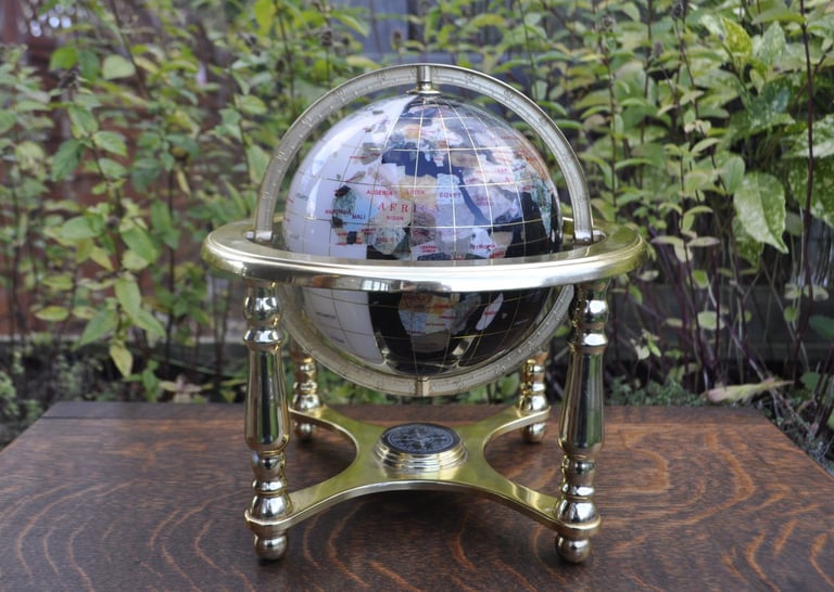 Gemstone globe