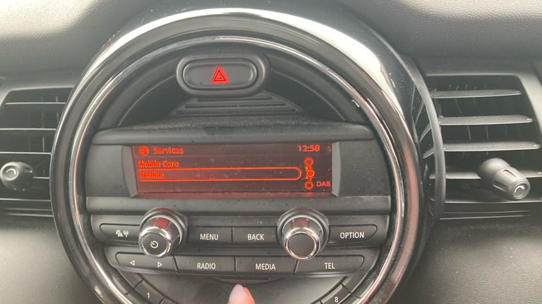 2016 MINI Hatch 1.5 Cooper 5dr Petrol Hatchback Hatchback Petrol Manual