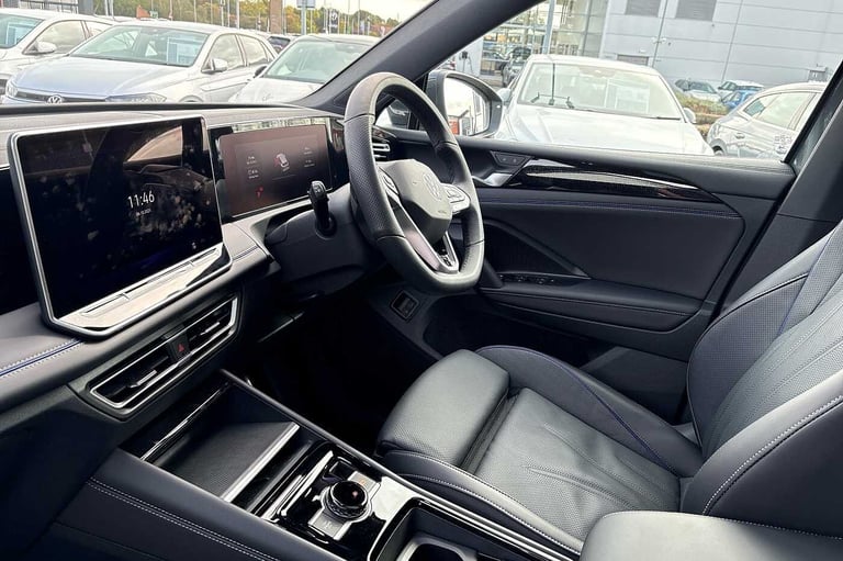 2025 Volkswagen Tiguan 1.5 TSI eHybrid R-Line 5dr DSG SUV Hybrid Automatic