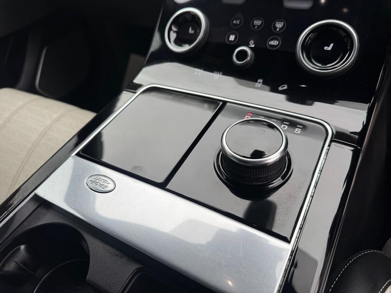 2018 Land Rover Range Rover Velar 2.0 D180 R-Dynamic HSE 5dr Auto ESTATE DIESEL Automatic