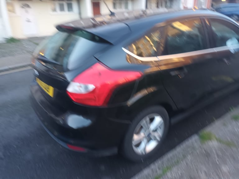 Ford focus for scrap and parts sale