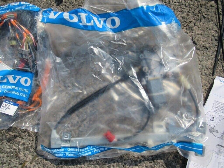 Volvo 440+460 Genuine Volvo Rear Electric Windows .Conversion Kit SALE