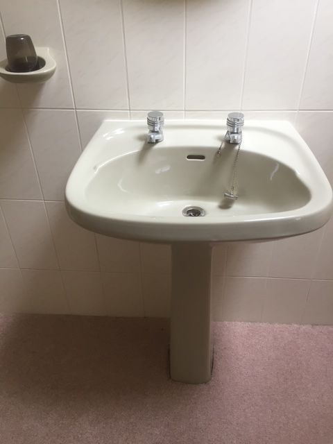 image for bathroom suite with corner bath,mirror, and shower tray