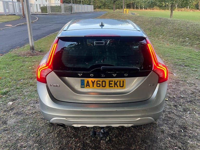 2010 Volvo V60 D3 [163] SE Lux 5dr Geartronic ESTATE Diesel Automatic