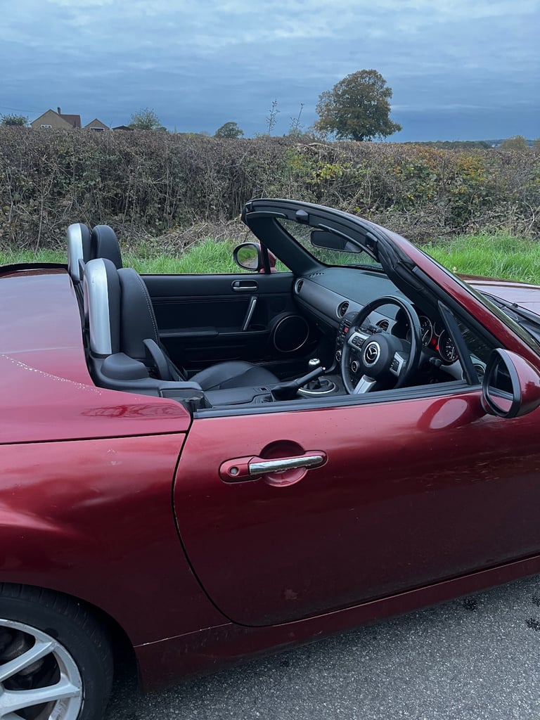 Mazda, MX-5 2.0 Sport-tech Hardtop Convertible