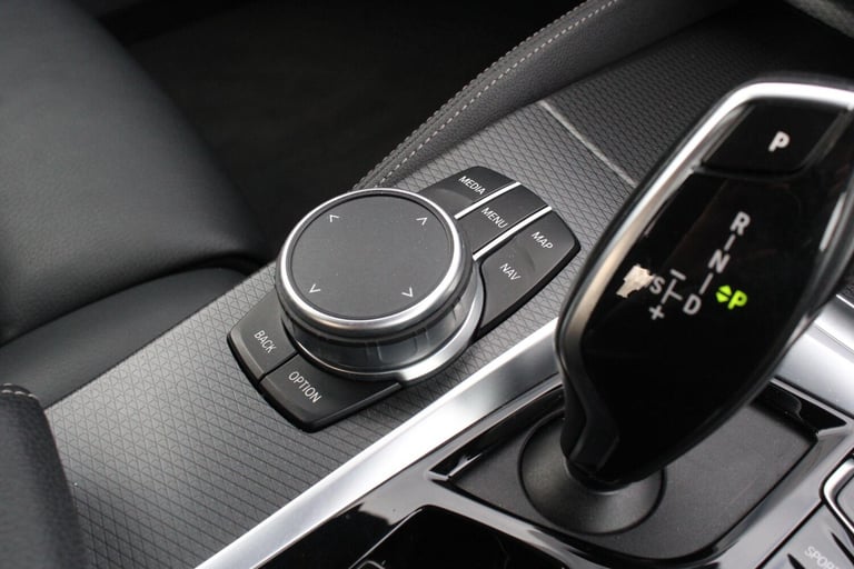 2021 BMW 5 Series 2.0 530e 12kWh M Sport Steptronic Euro 6 (s/s) 4dr SALOON Petrol/Electric Hybri...