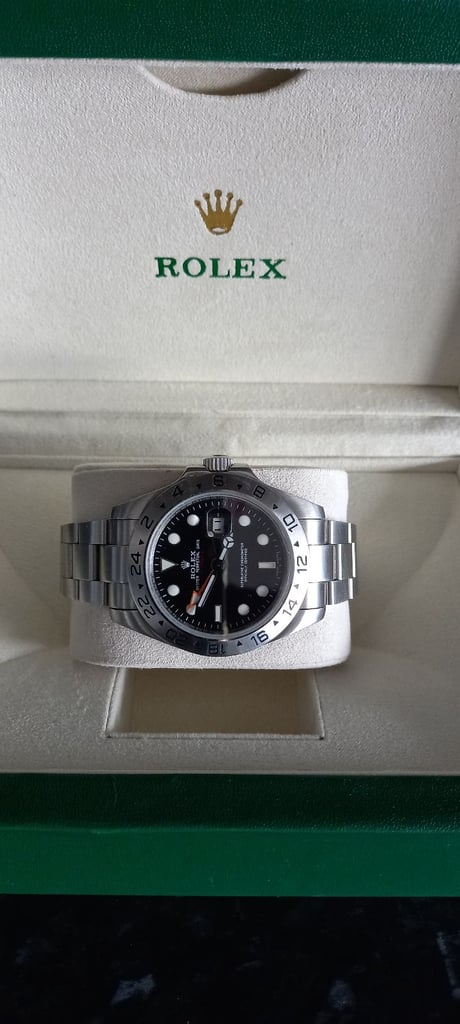 Mens watch