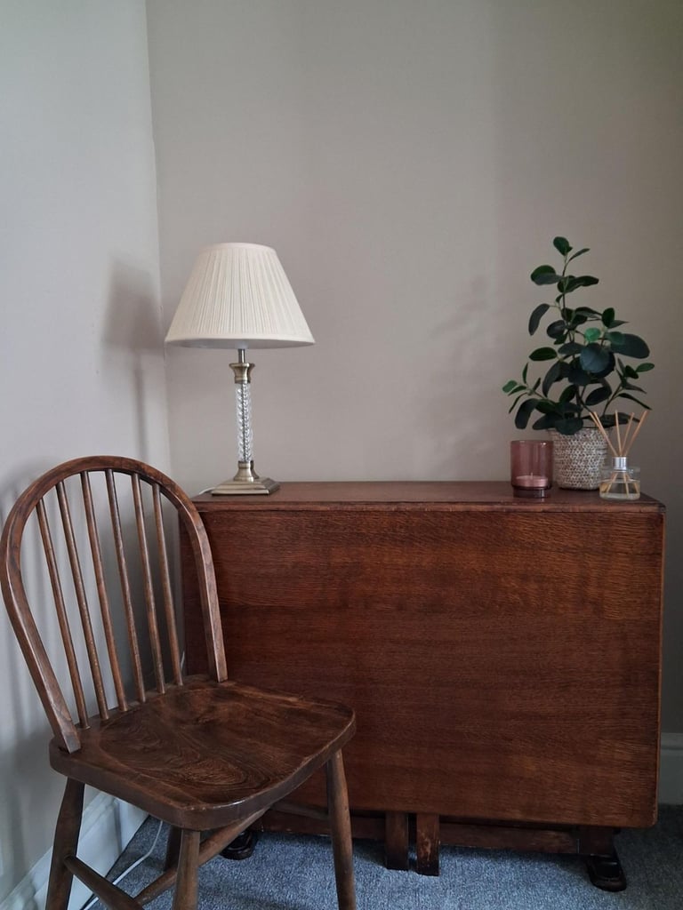 image for DINING TABLE - FOLDABLE/EXTENDABLE - SOLID WOOD