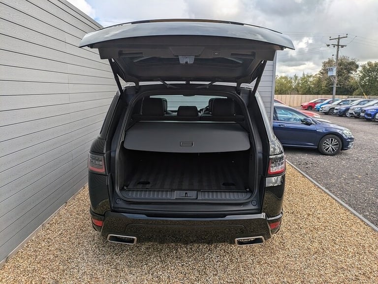 2020 Land Rover Range Rover Sport 3.0 D300 HSE Dynamic Black 5dr Auto ESTATE DIESEL Automatic