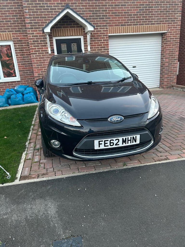 2012 ford fiesta 1.4 TDCI with only 77400 miles on the clock. 