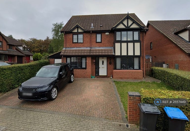 image for 5 bedroom house in Paxton Crescent, Shenley Lodge, Milton Keynes, MK5 (5 bed) (#2557449)
