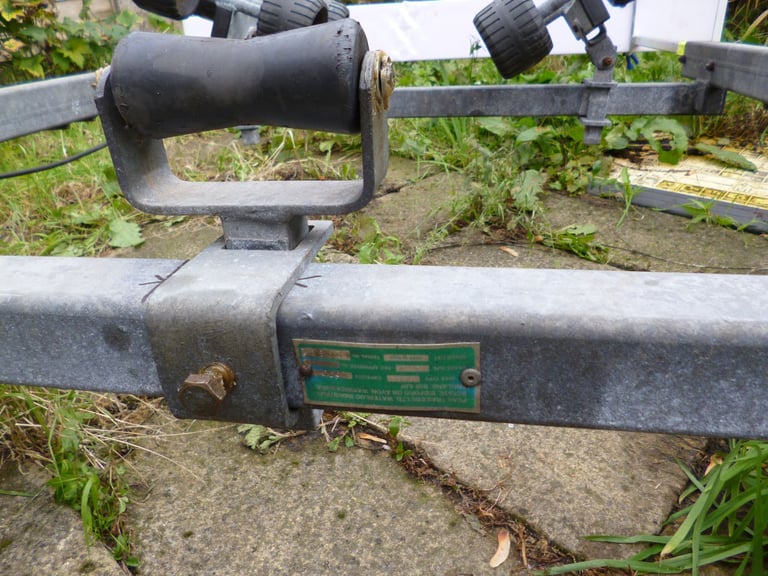 SNIPE JETSKI ROLLER TRAILER,BOAT/RIB/DINGHY/SEADOO/WAVERUNNER/PWC./JET SKI.