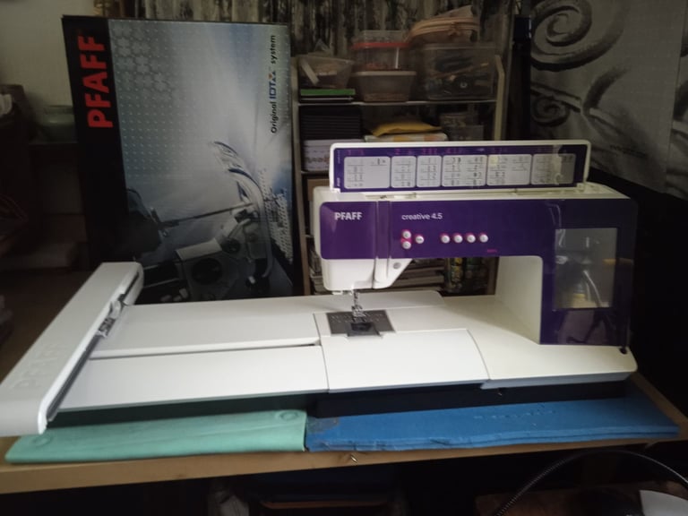 Pfaff creative 4.5  computerised sewing& embroidery machine ONO