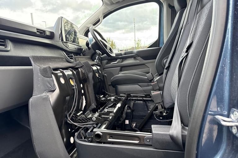 2025 Ford Transit Custom 280 Limited L2 LWB FWD 2.0 EcoBlue 136ps Low Roof, AIR CON, CRUISE CONTR...