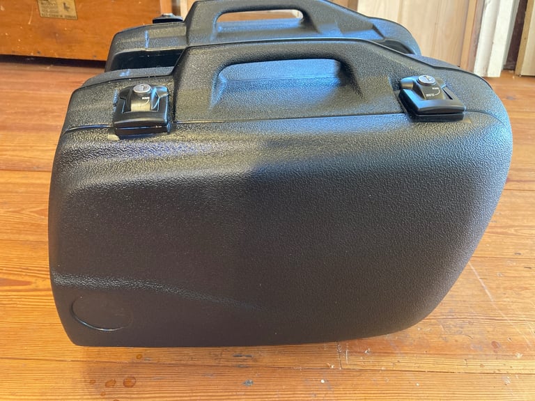 Hepco and Becker Junior 30l hard panniers Hardly used