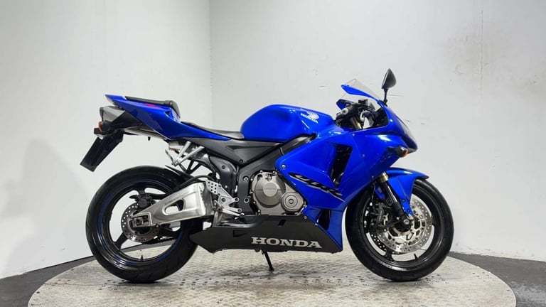 Honda CBR 2006 ONLY 11K GREAT RUNNER 600CC SUPER SPORT PROJECT TRACK BIKE
