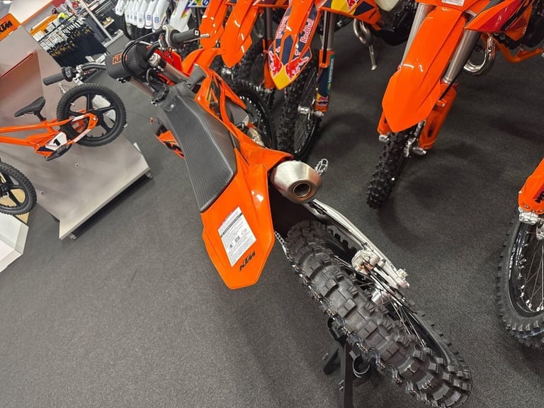 2025 KTM Offroad Motorcross 450 SX-F Petrol orange 5 Speed