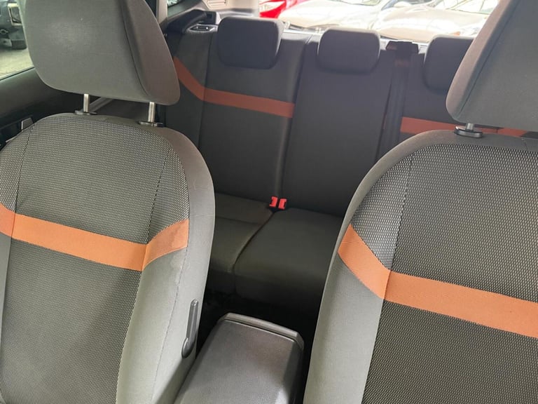 FORD KUGA 2.0 TDCi Zetec 12 MONTHS MOT 3 MONTHS WARRANTY 2009