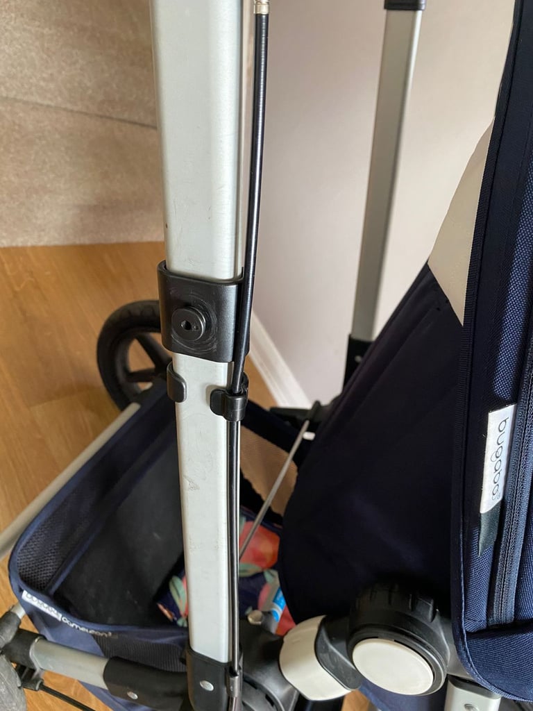 limited edition bugaboo chameleon 3 plus classic aluminium in dark navy.
