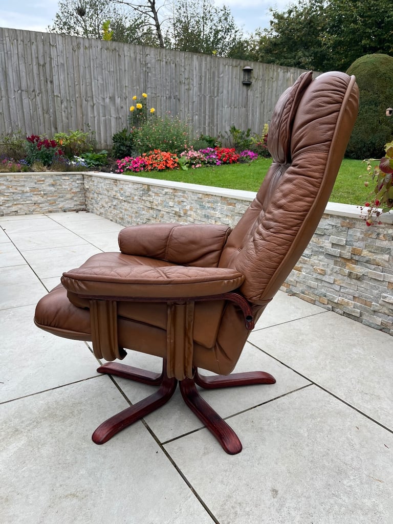 Vintage Danish Leather Swivel and Recline Lounge VChair 1980s Retro EB9275 MSWIi