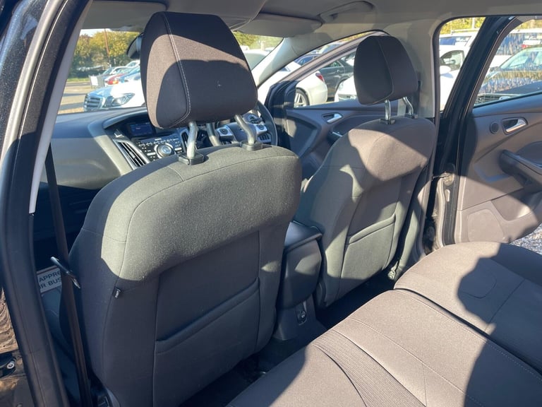 2012 Ford Focus 1.0T EcoBoost Titanium Euro 5 (s/s) 5dr HATCHBACK Petrol Manual