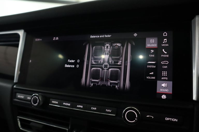 2019 D PORSCHE MACAN 3.0T V6 S SUV 5DR PETROL PDK 4WD EURO 6 (S/S) (354 PS)