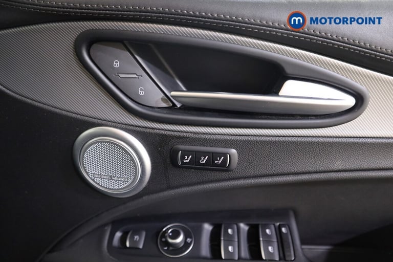 2020 Alfa Romeo Stelvio 2.2 D 210 Veloce 5dr Auto ESTATE DIESEL Automatic