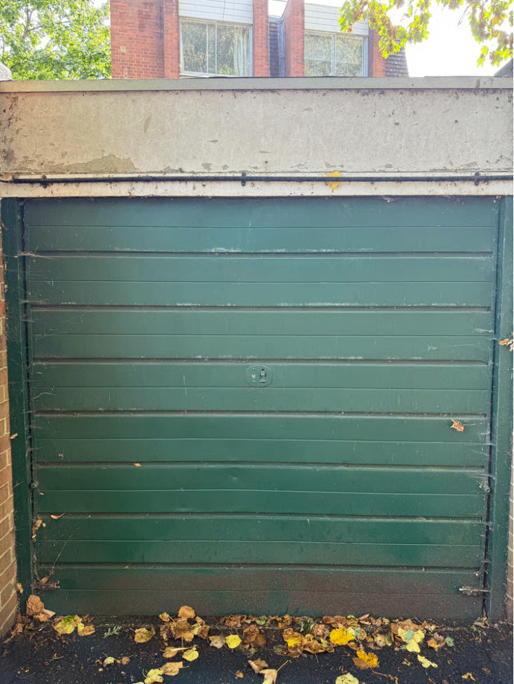 image for Secure lock up garage available to rent in Archway, N19