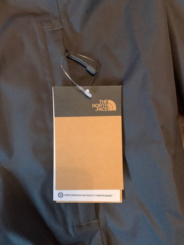 NORTH FACE QUEST ZIP JACKET XL BRAN NEW 